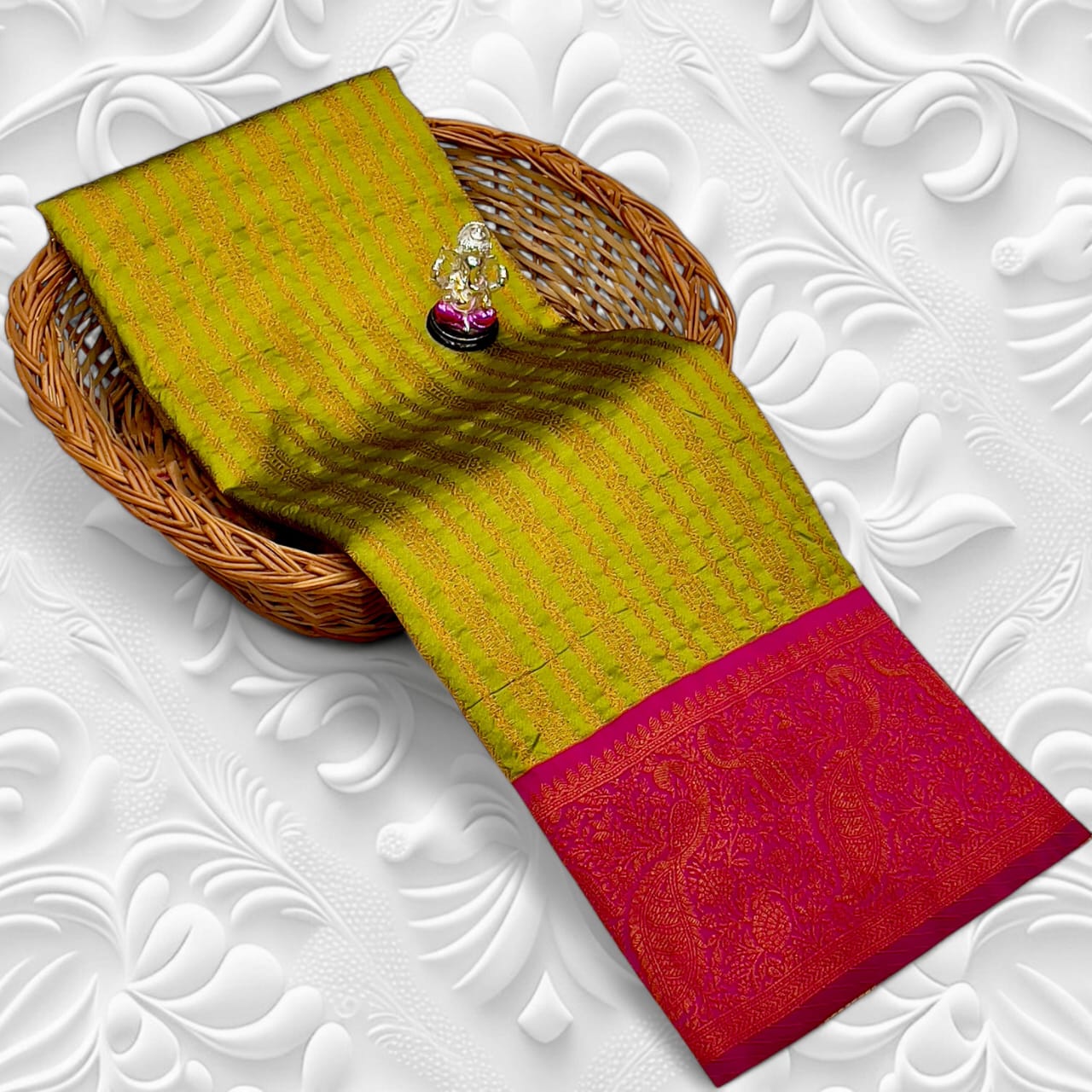 Mehandi Green Kadiyal Paithani Saree