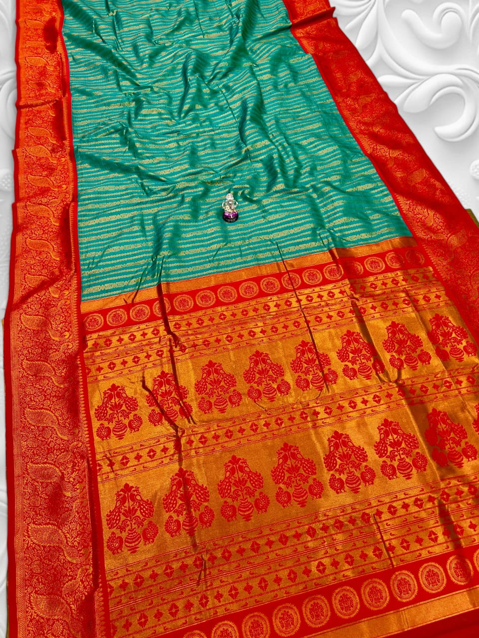 Green Kadiyal Paithani Saree